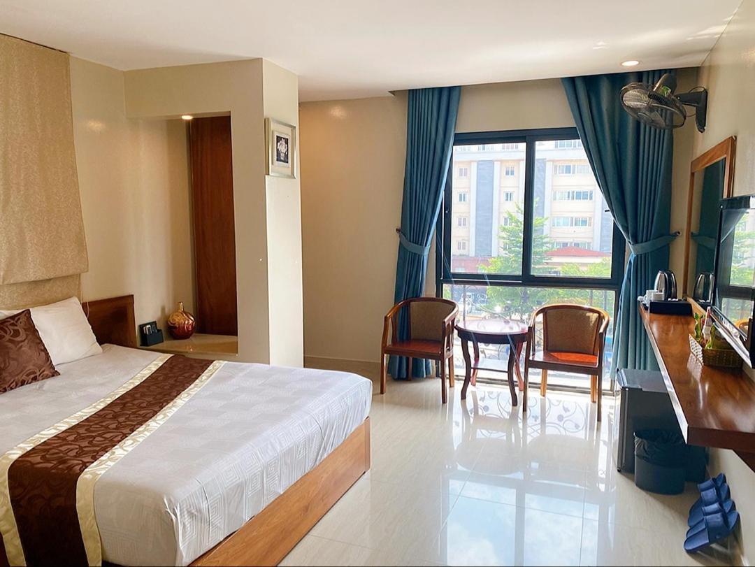 Hanoi B Hotel & Travel - 5 Mins Hoan Kiem Lake Exterior photo