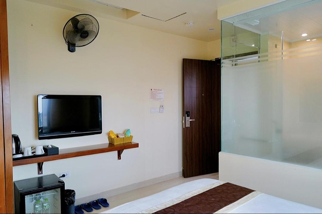 Hanoi B Hotel & Travel - 5 Mins Hoan Kiem Lake Exterior photo